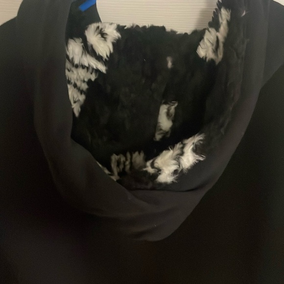 Victoria Secret PINK Hoodies with Plush Lining. - Picture 6 of 16